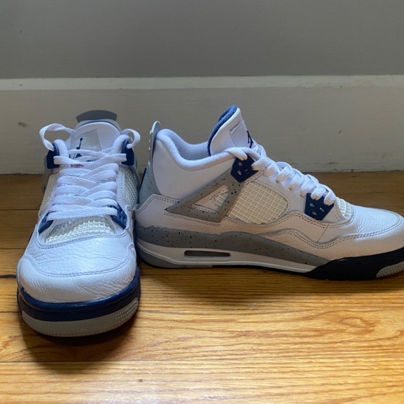 Jordan 4 Navy Blue - Picture 2 of 3